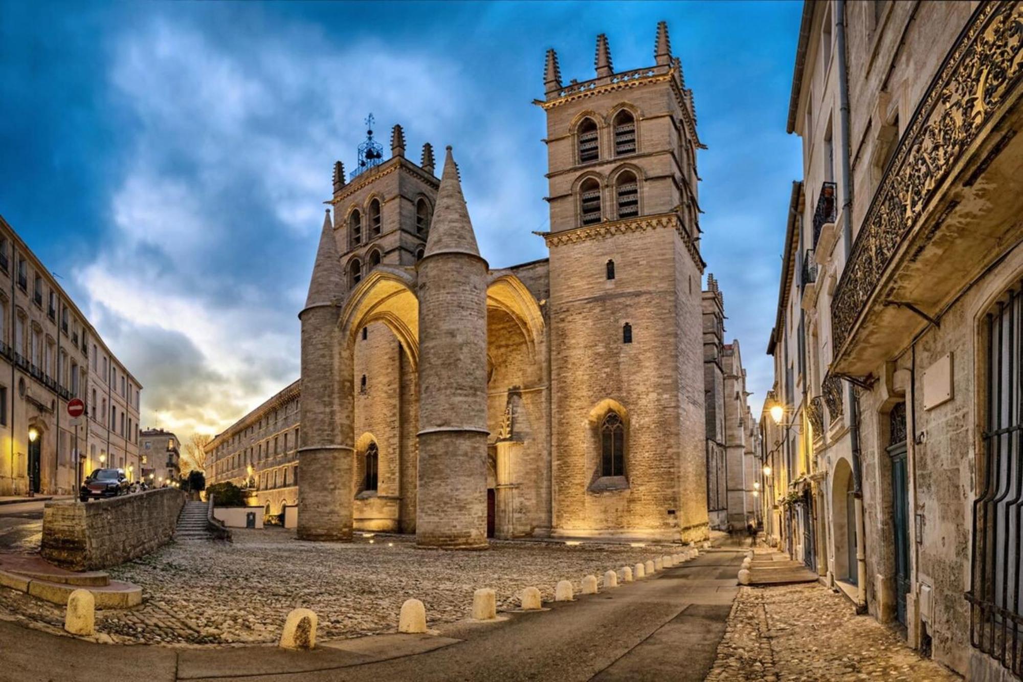Le Triompha Montpellier Proche Arc De Triomphe Lägenhet Exteriör bild